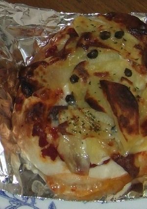 ポテトとアンチョビーのピザ-レシピのメイン写真