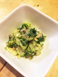 セロリとサバ水煮缶のマヨネーズ炒め-レシピのメイン写真