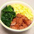 魚肉ソーセージで三色丼