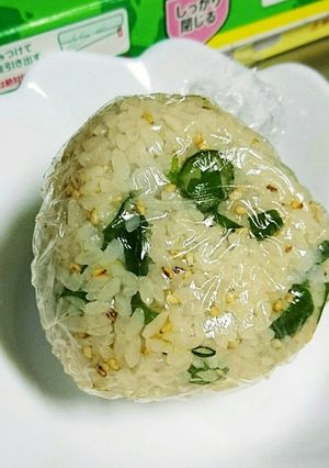ごまとネギが美味しい簡単おにぎり-レシピのメイン写真