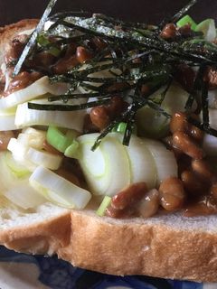 ネギたっぷりの納豆トースト-レシピのメイン写真