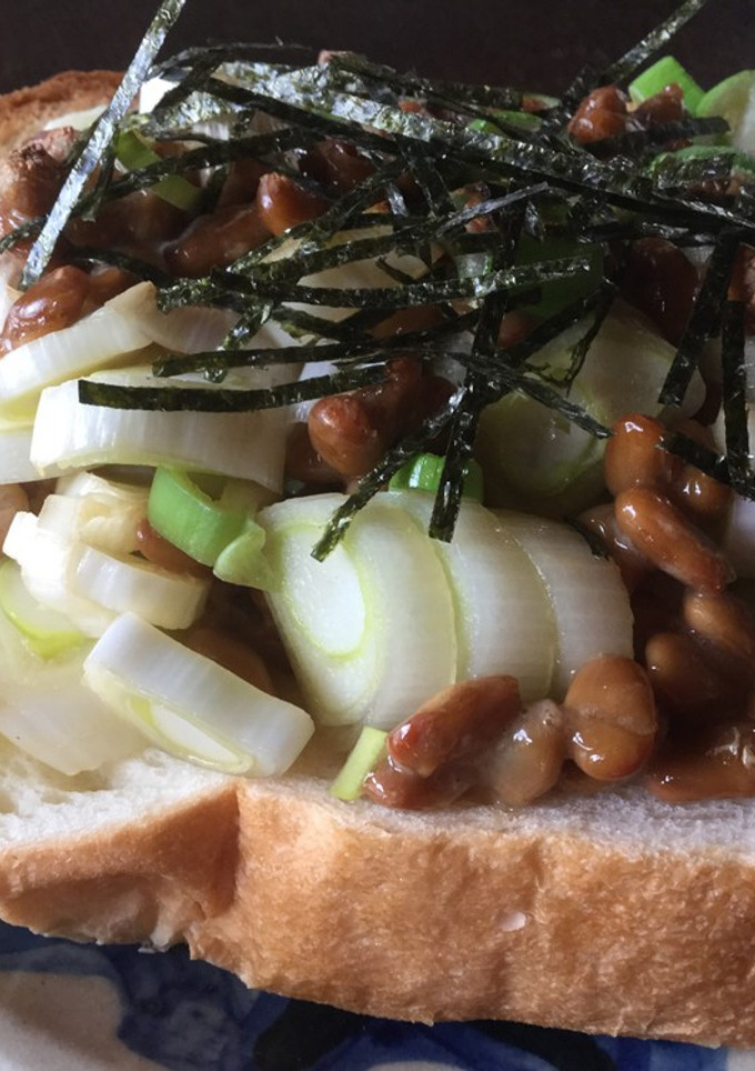 ネギたっぷりの納豆トースト-レシピのメイン写真