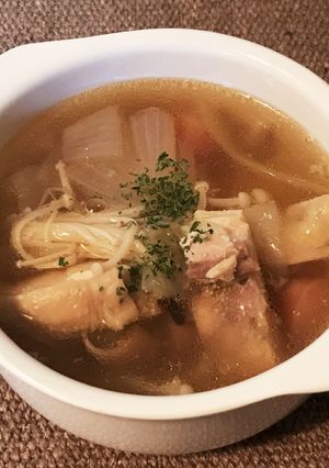 簡単！鶏出汁で作るコンソメスープ-レシピのメイン写真