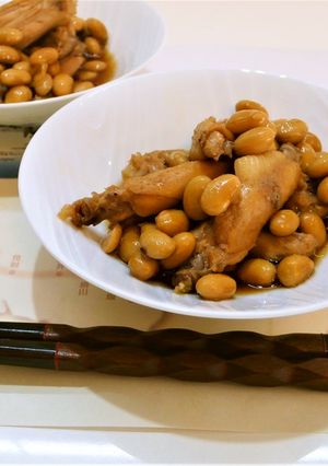 コラーゲンタップリ♪手羽中と大豆の煮物♪-レシピのメイン写真