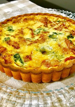 手土産に♪ベーコンとほうれん草のキッシュ-レシピのメイン写真