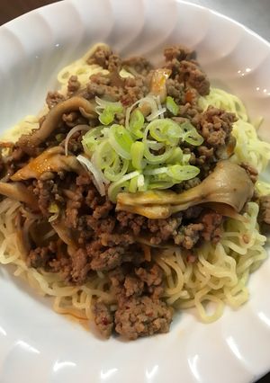 舞茸入り汁なし担々麺-レシピのメイン写真
