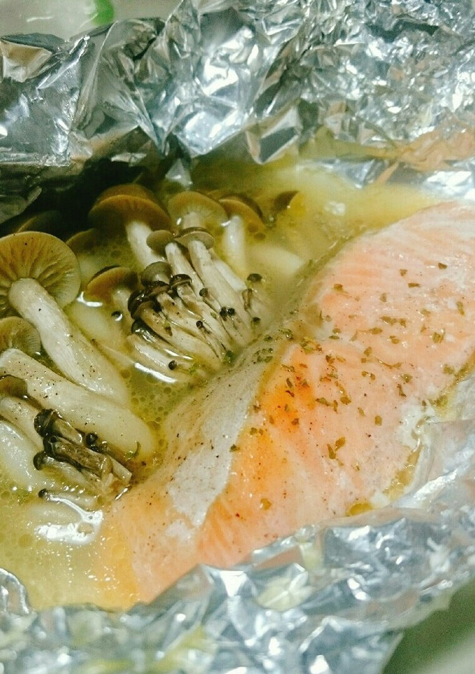鮭ときのこのバターホイル焼き-レシピのメイン写真