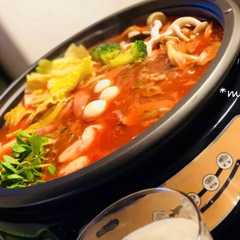 รูปของ トマト缶で簡単 あったかトマト鍋