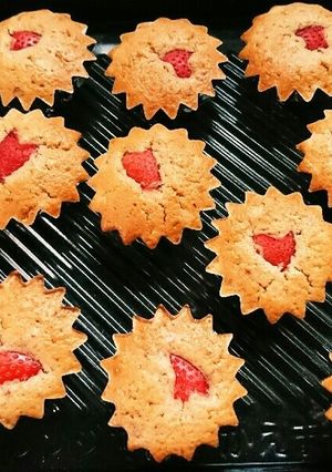 ハートかわいい苺クリームチーズマドレーヌ-レシピのメイン写真