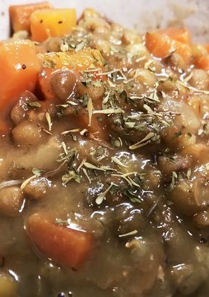 圧力鍋で簡単✨手羽先とレンズ豆のスープ煮-レシピのメイン写真