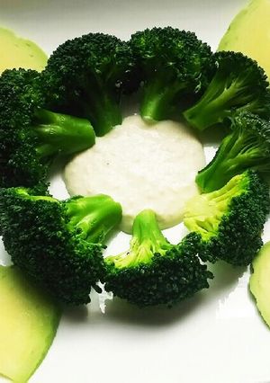 ブロッコリーアボカドに豆腐マヨディップ-レシピのメイン写真