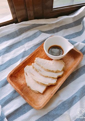 お家で作れるしっとりハーブチキン-レシピのメイン写真