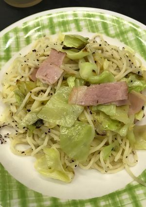 えごま油のキャベツとベーコンパスタ-レシピのメイン写真