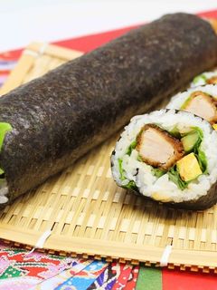 ゲン担ぎに!とん勝つ巻き寿司-レシピのメイン写真