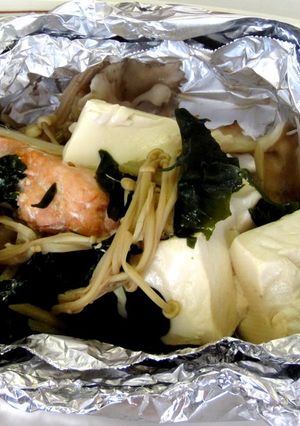 豆腐と鮭のきのこ蒸し★ごま油を入れました-レシピのメイン写真