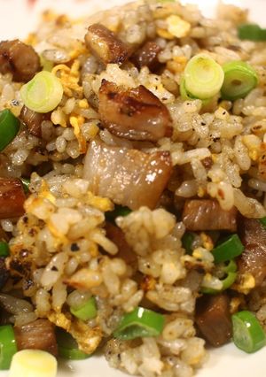 焦がしにんにくのマー油と葱油が香る炒飯♪-レシピのメイン写真