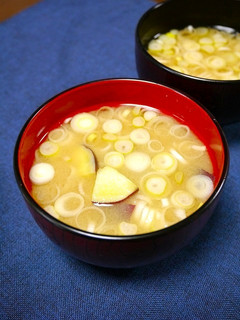 簡単!葱たっぷり☆さつまいものお味噌汁-レシピのメイン写真
