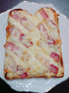 玉ねぎたっぷりマヨピザトースト-レシピのメイン写真