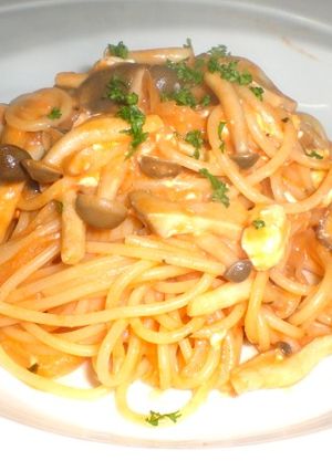 キノコとクリームチーズのトマトパスタ-レシピのメイン写真