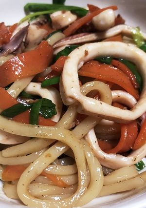 イカと野菜のオイスターソース焼うどん-レシピのメイン写真