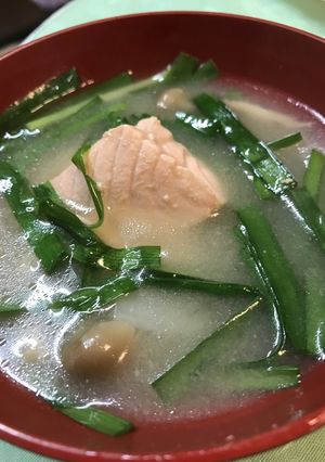 寒さを吹き飛ばす！鮭とニラの味噌汁-レシピのメイン写真