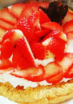簡単⭐パイシートでいちごパイケーキ-レシピのメイン写真