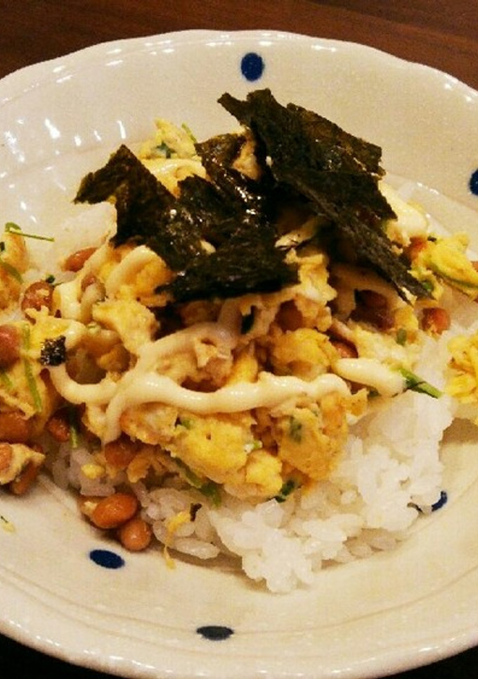 納豆とたまごと豆苗炒めのせごはん-レシピのメイン写真