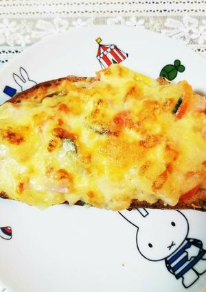 ポテサラでトロ～リチーズのオープンサンド-レシピのメイン写真