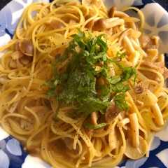 รูปของ 【休日のお昼ご飯】鶏ときのこの和風パスタ