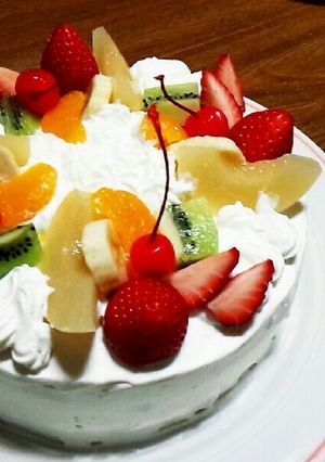 誕生日ケーキ　…フルーツいっぱい…-レシピのメイン写真
