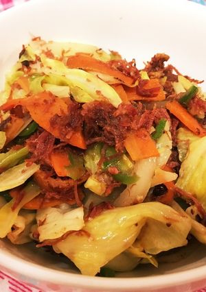 コーンビーフと野菜の粉チーズ炒め-レシピのメイン写真
