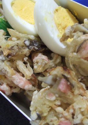 お弁当に♪彩りかわいいソーセージかき揚げ-レシピのメイン写真