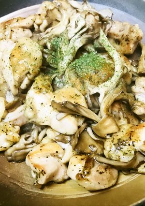 シンプル★ハーブ鶏と茸の塩焼きバター風味-レシピのメイン写真