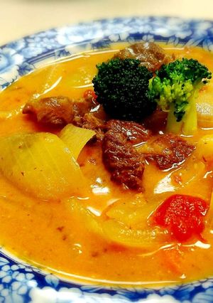 トマト缶＋生クリームで【ビーフシチュー】-レシピのメイン写真