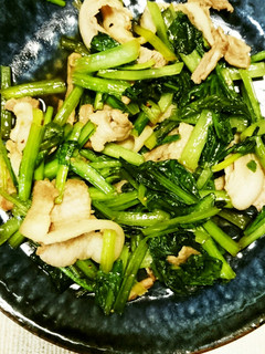 小松菜と豚肉のニンニク醤油炒め-レシピのメイン写真