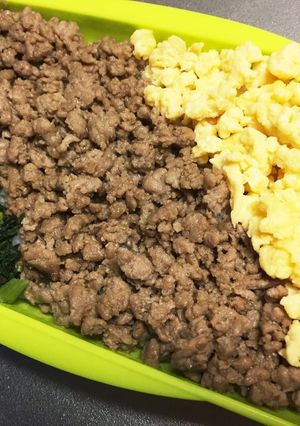 旦那弁当26♥3色丼！みどりはアレ！-レシピのメイン写真