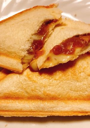 簡単☆ チーズカレー ホットサンド-レシピのメイン写真