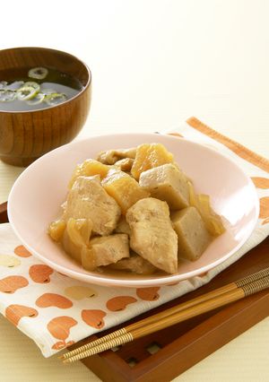 鶏肉と大根、こんにゃくのうま煮-レシピのメイン写真