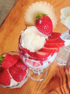 おうちパフェ。いちごパフェ♡-レシピのメイン写真