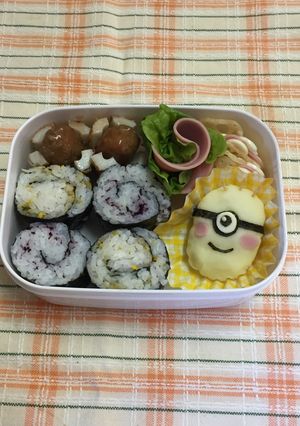 ミニオン&のり巻き弁当-レシピのメイン写真