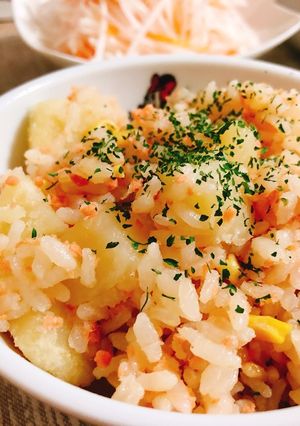 和でも洋でも！鮭じゃがご飯:-)-レシピのメイン写真