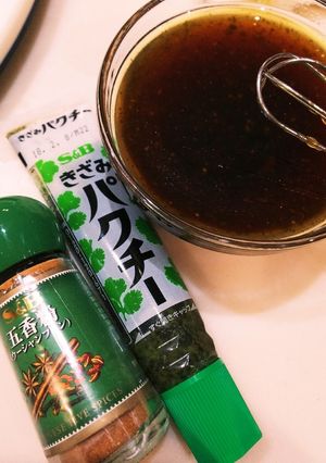 五香粉とパクチーのドレッシング-レシピのメイン写真