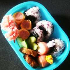 รูปของ お弁当に☆かわいいハムフラワー❤