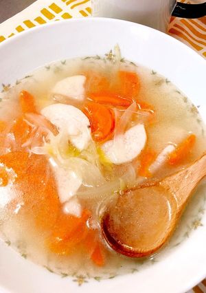 味付けは塩だけ!鶏ガラ出汁の根菜スープ-レシピのメイン写真