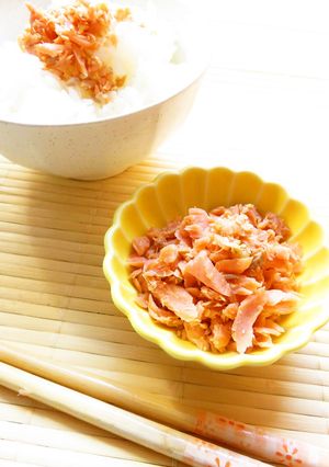 ☺ご飯のお供☆レンジで簡単♪鮭フレーク☺-レシピのメイン写真