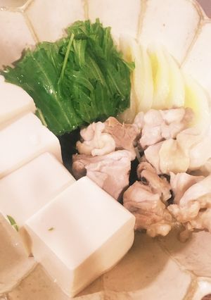 簡単レンジで湯豆腐？温豆腐？温奴？１人鍋-レシピのメイン写真