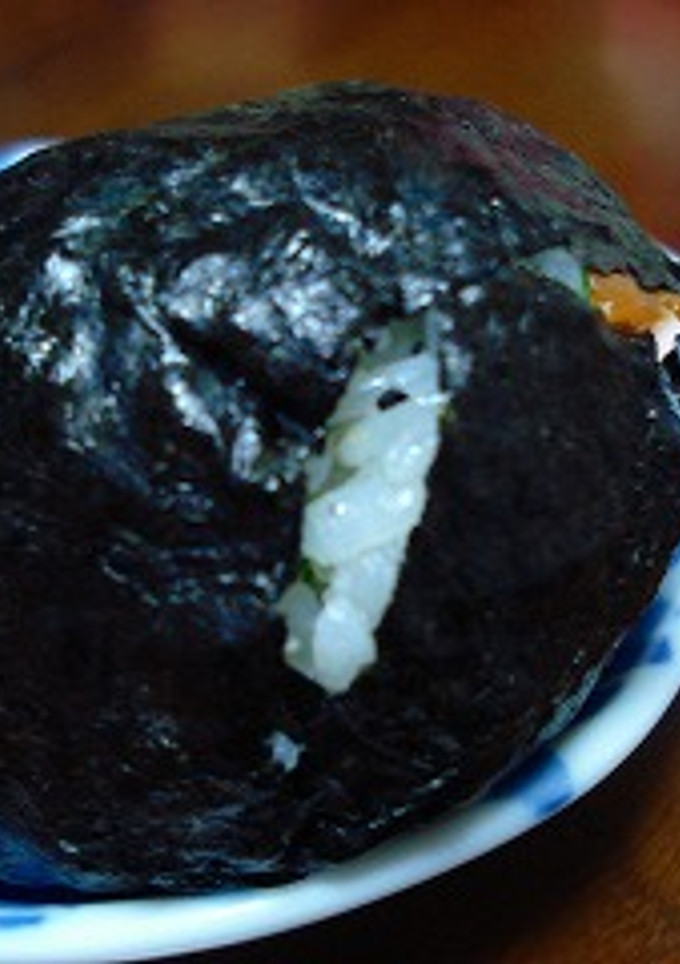 楽うま栄養満点おにぎり♪ひじきの煮物使用-レシピのメイン写真