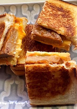 ホットサンド チーズハンバーグ-レシピのメイン写真