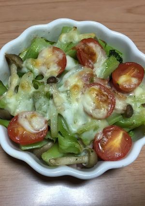 ブロッコリーの茎のチーズ焼き-レシピのメイン写真