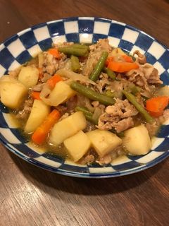 簡単おいしい我が家の肉じゃが♡-レシピのメイン写真